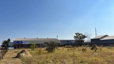 52 Greyling Cres - 1700m² Vacant Land Available For Sale (2)